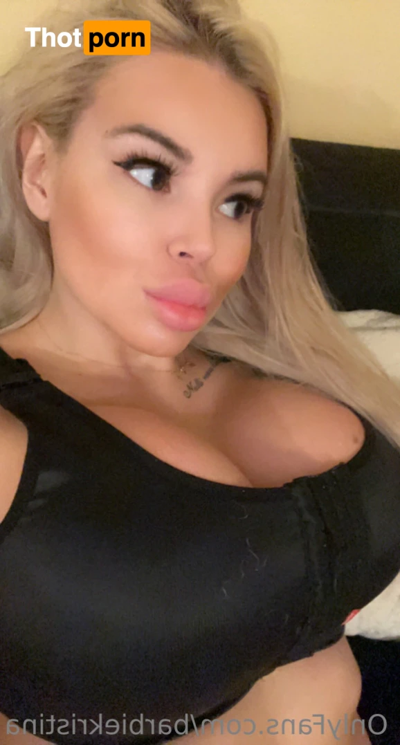 HOT BARBIE DOLL👩🏼🐰 11788899