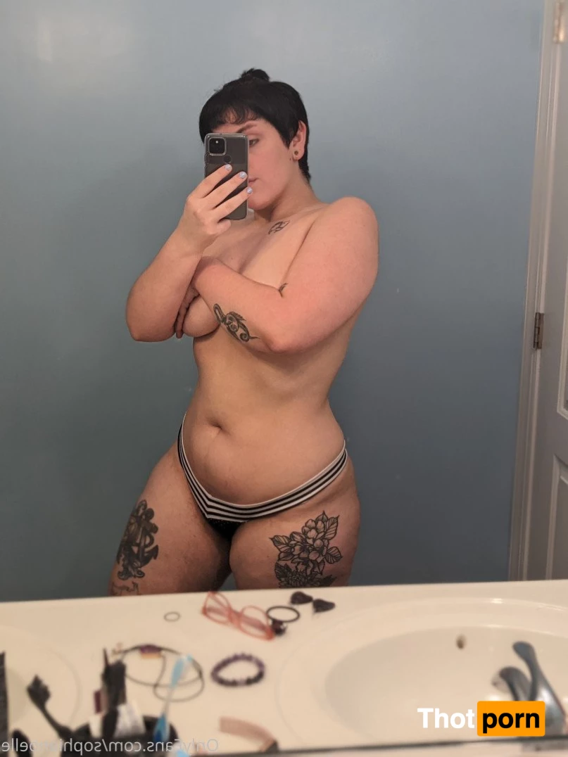 Basil 💖🏳️‍⚧️ 3660478