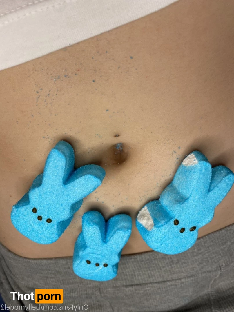 Belly Model (free) 3621345