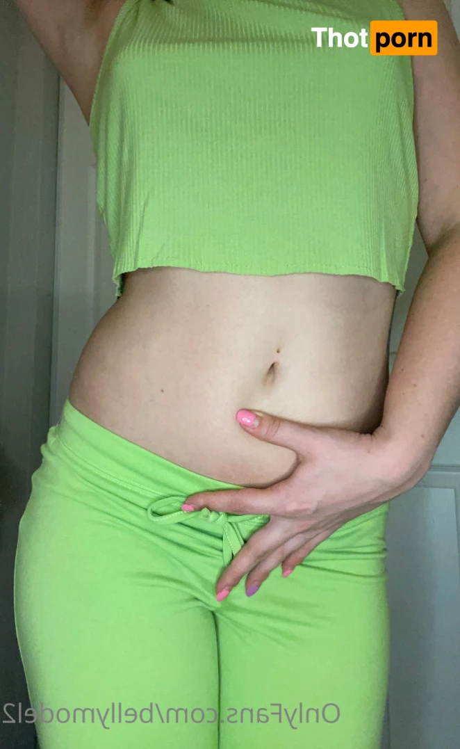 Belly Model (free) 6175446