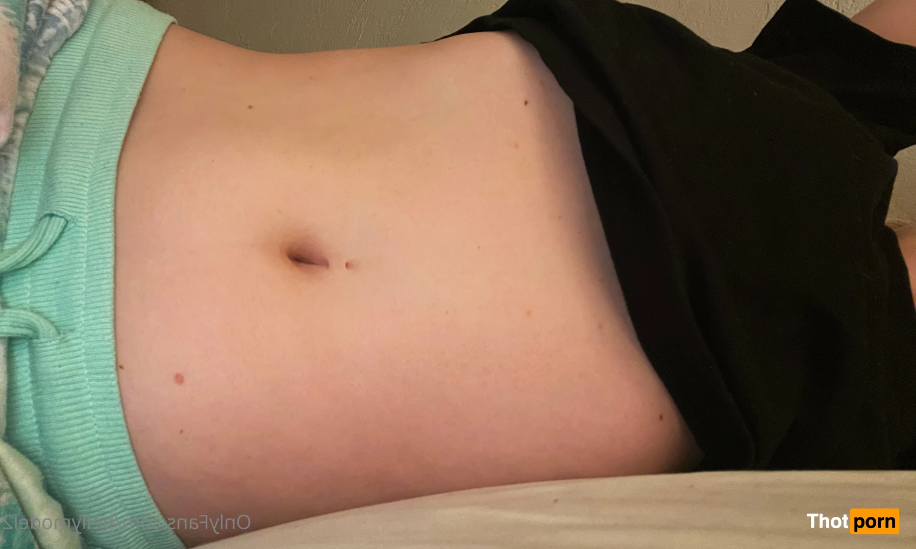 Belly Model (free) 6175524