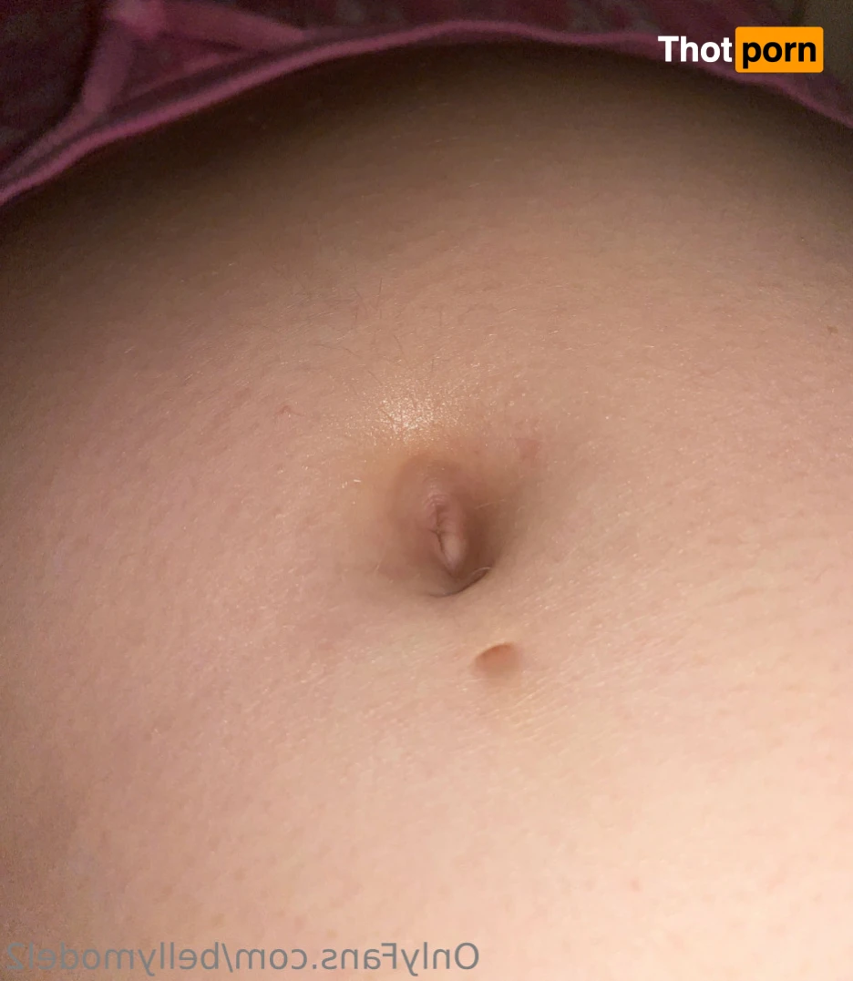 Belly Model (free) 15558050