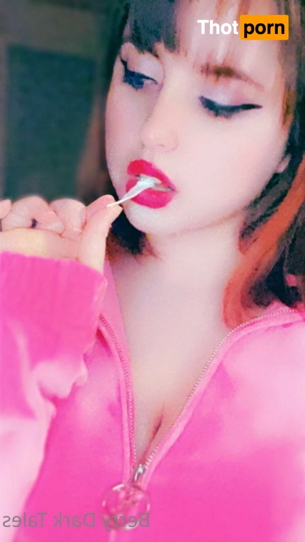 Berry Dark Tales 4100203