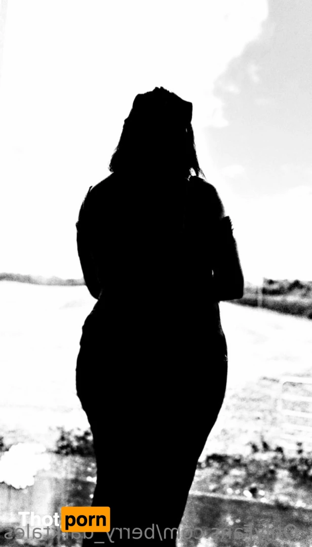 Berry Dark Tales 11715556