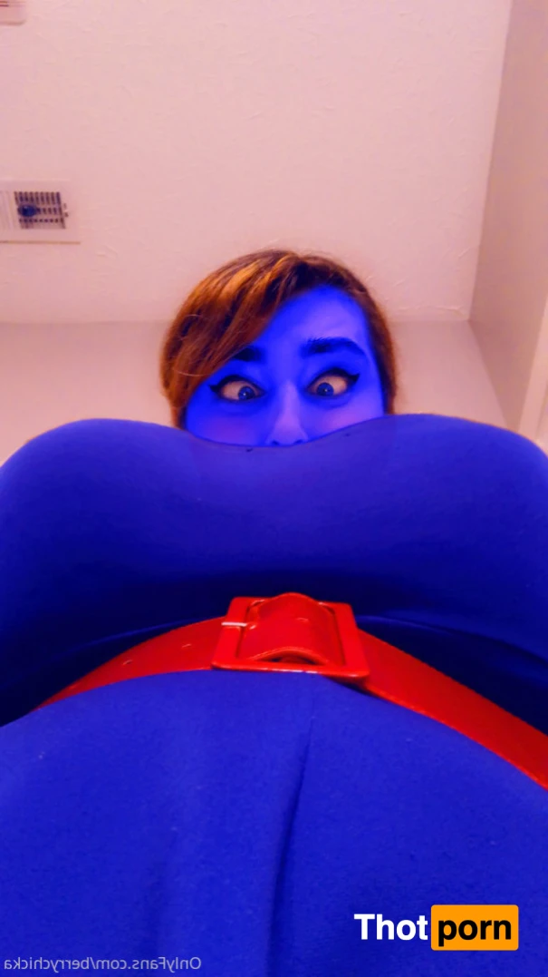 Berry Chicka 11714643