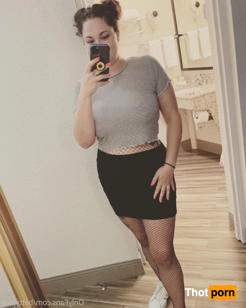 Betty B aka ButtPlugBetty 3660432