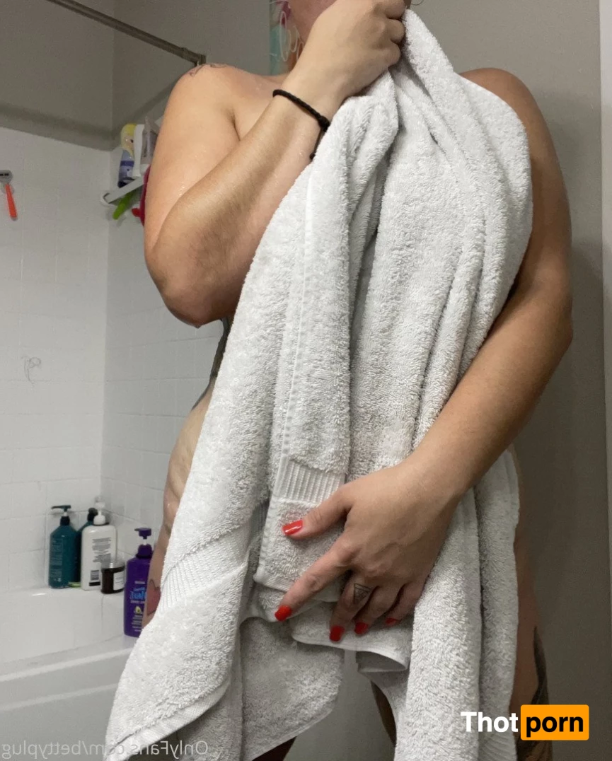 Betty B aka ButtPlugBetty 3661185