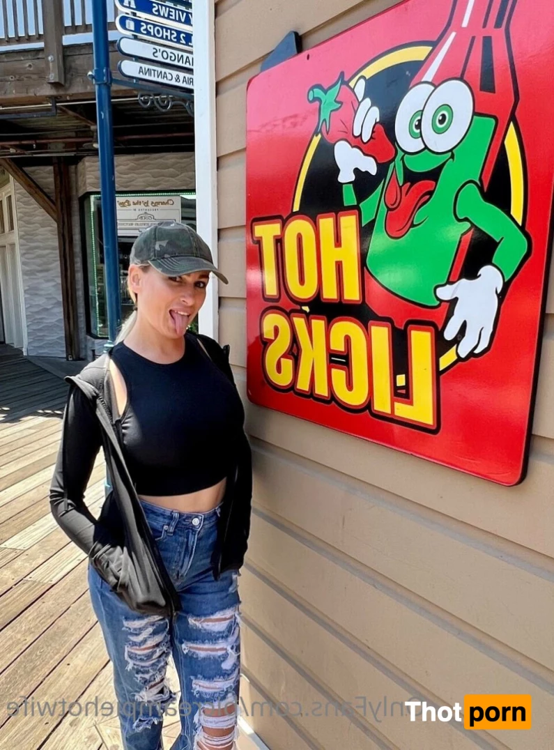 Bi Creampie Hotwife 6366267