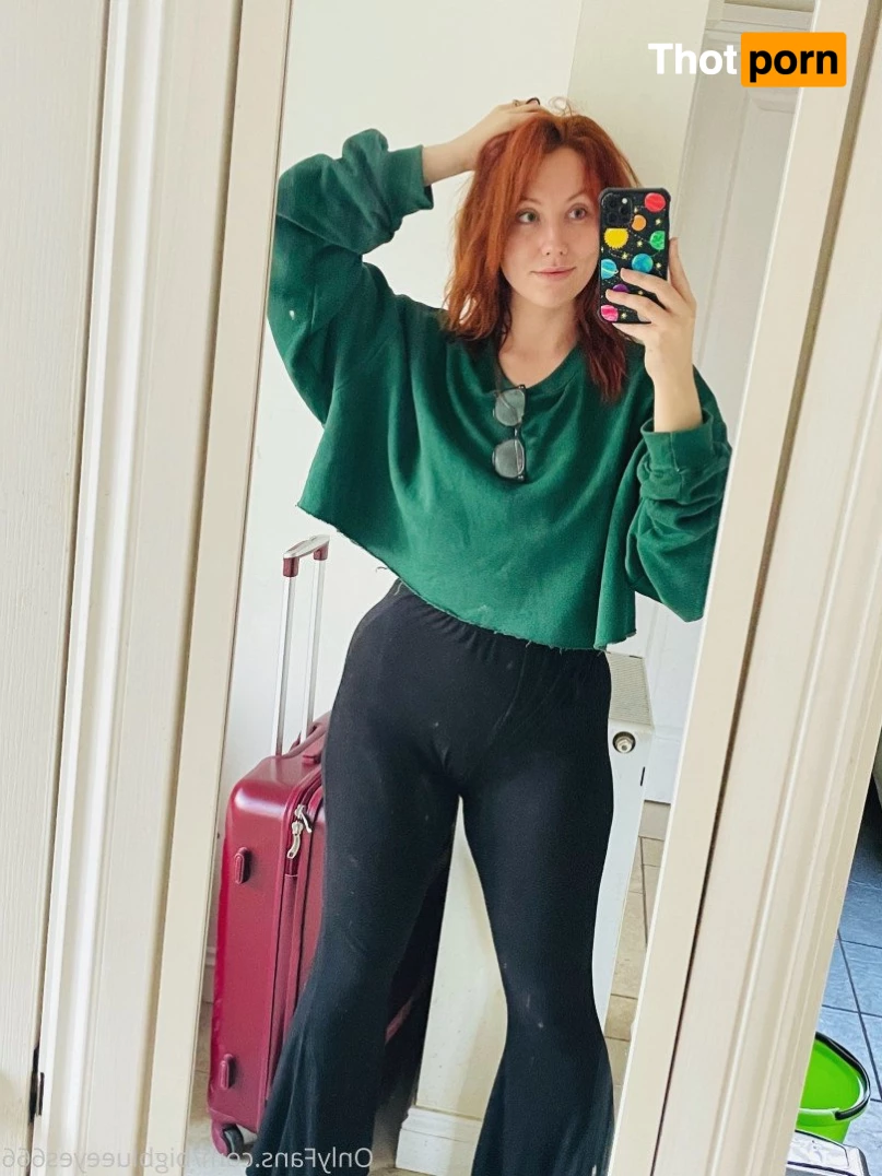 🦊💙BIG BOOTY BLUE EYES FREE 💙🦊 3513361