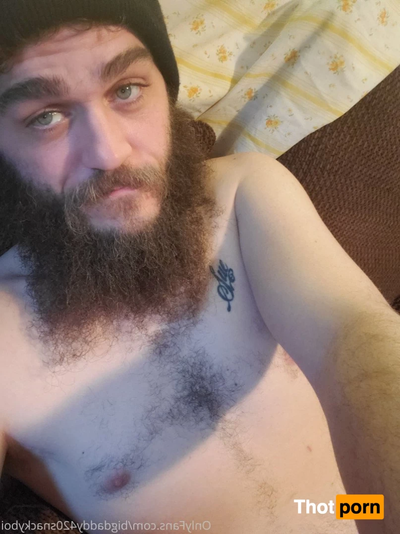 BigDaddyHungryBeardBoi 3744421