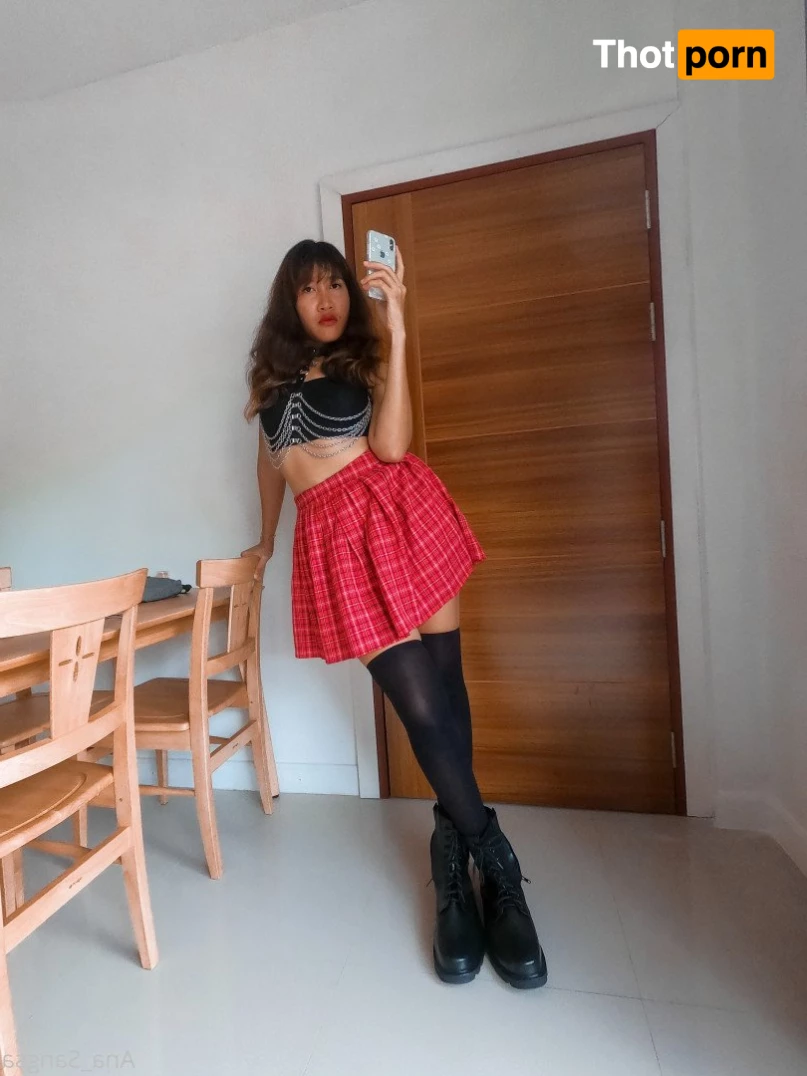 bigfeetasian 3804937