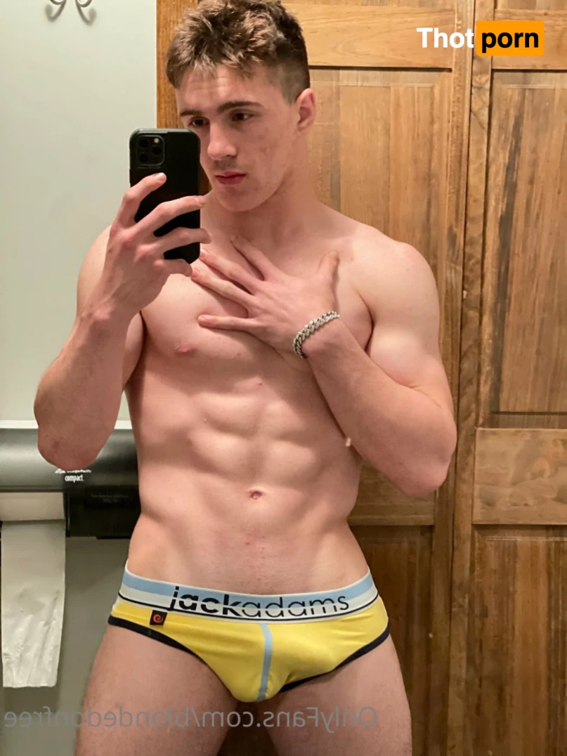 Closer Look Men Free 5845199