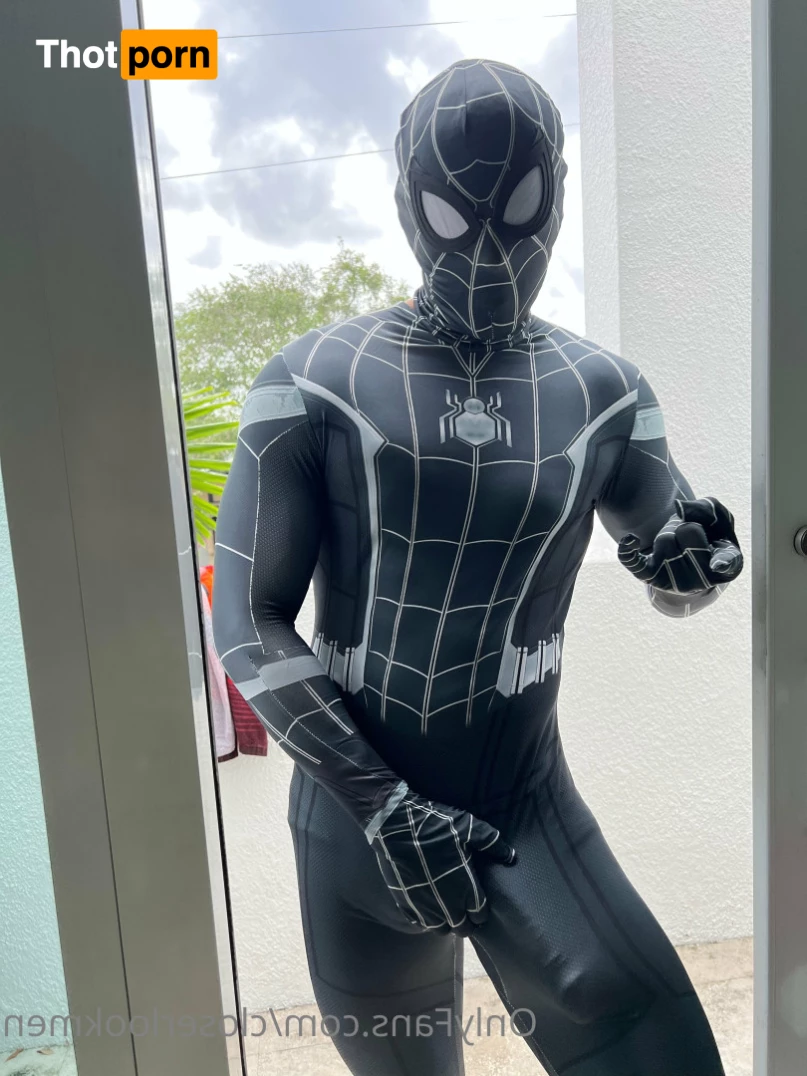 Closer Look Men Free 5845296