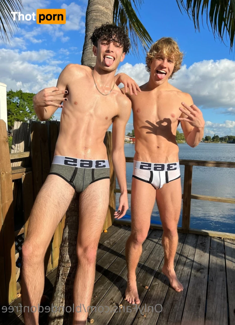 Closer Look Men Free 5845447