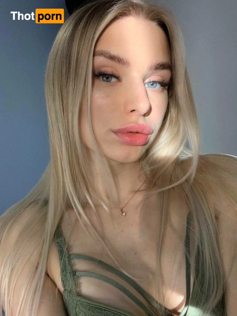 Blondy Aria 🖤 3650164