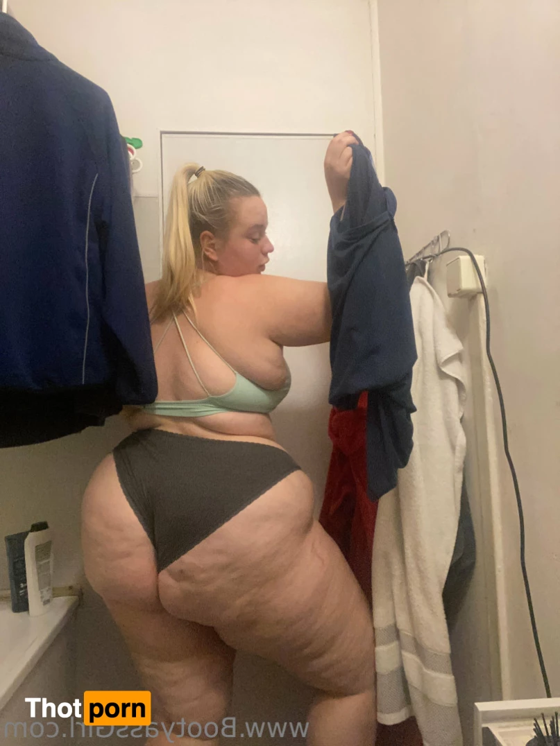 Bootyass Girl 9464478