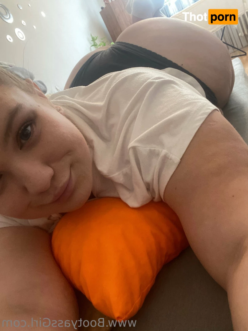 Bootyass Girl 9464516