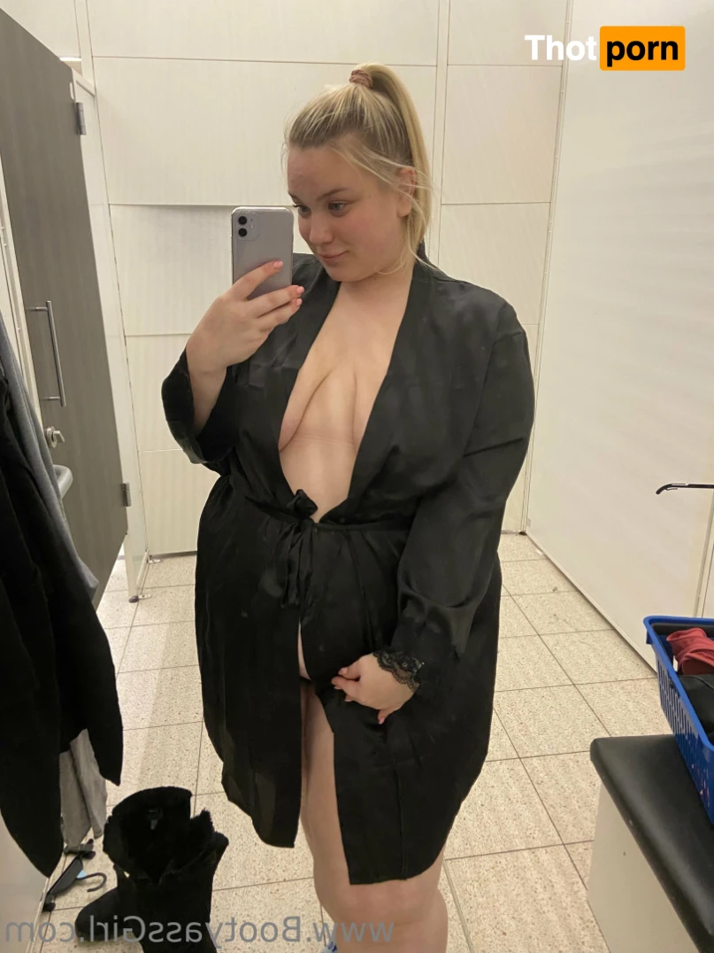 Bootyass Girl 11466007