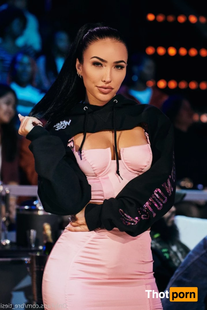 🔥 Bre Tiesi © 3689953