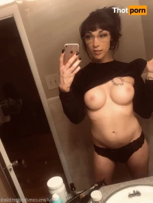 3652570