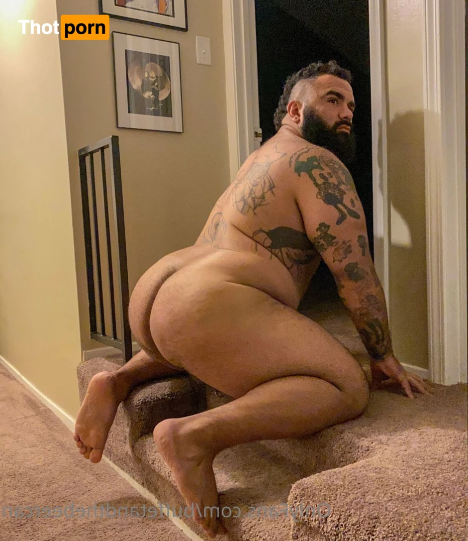 Buffet and the Beer Can 3341104