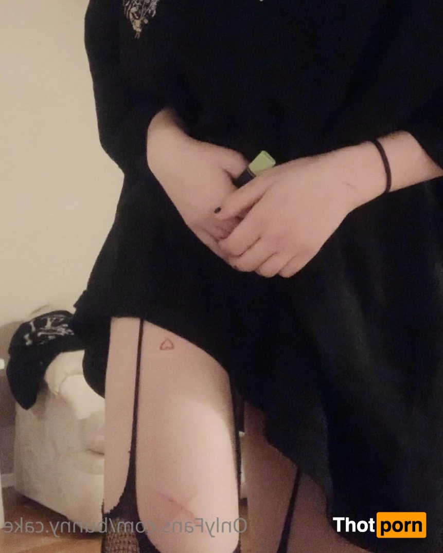 J ✧‧₊•˚°• 3340742