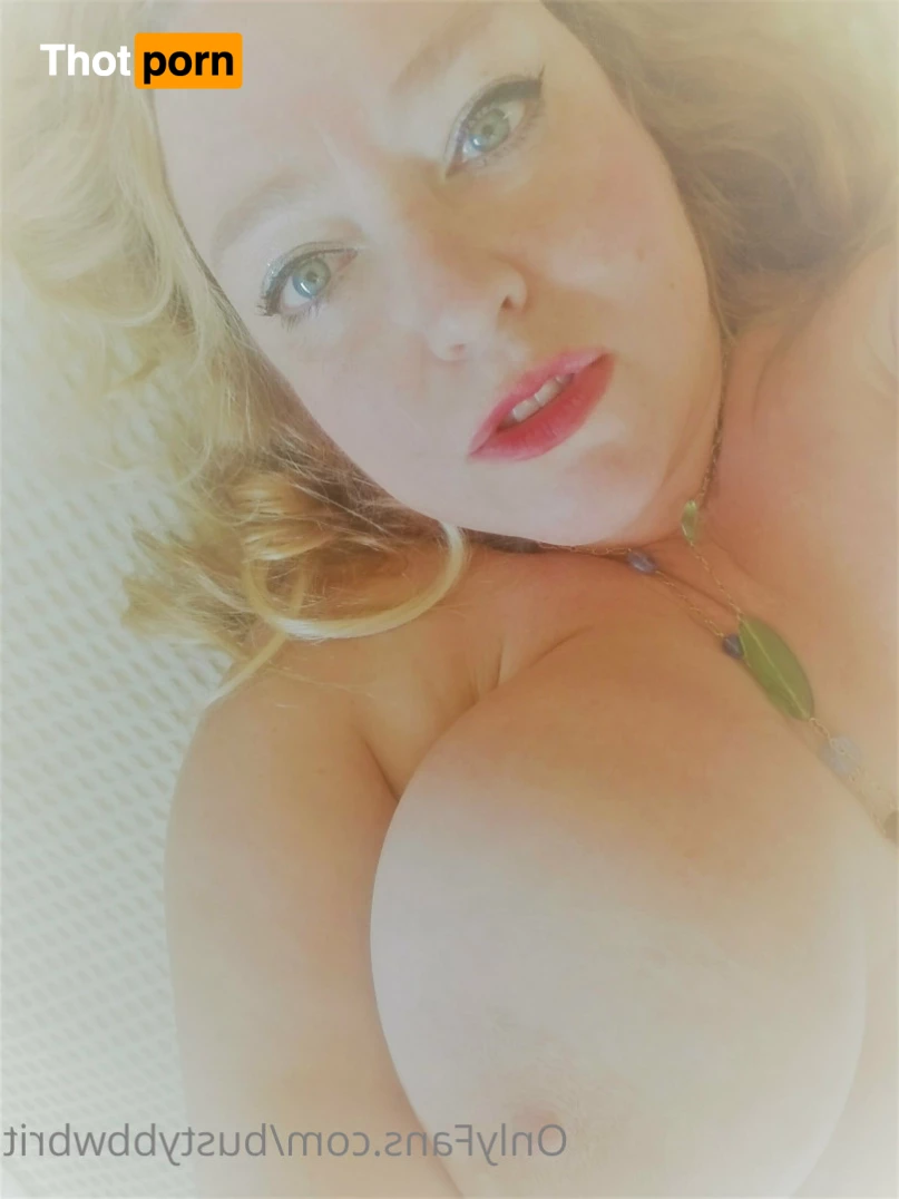 Blonde British BBW Girlfriend 5981507