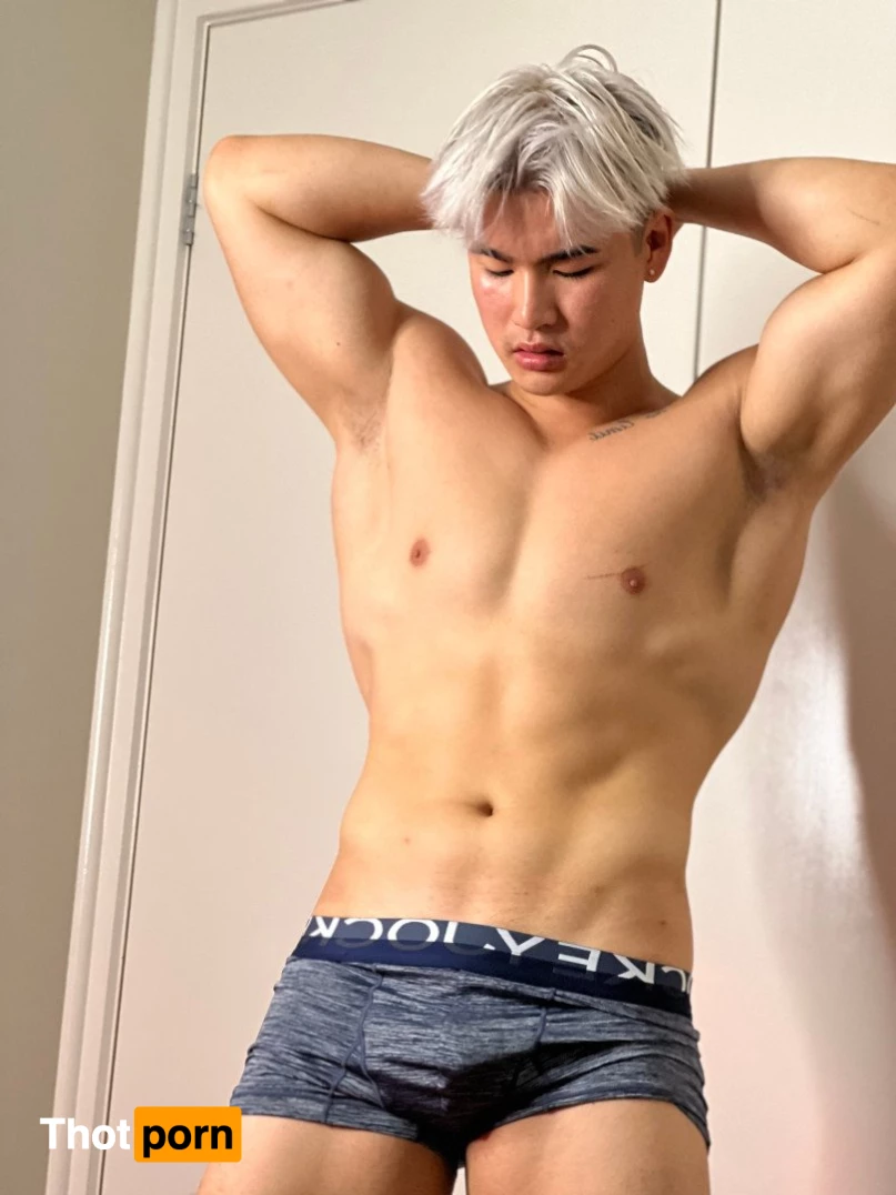 BustyBruceLee 3631258