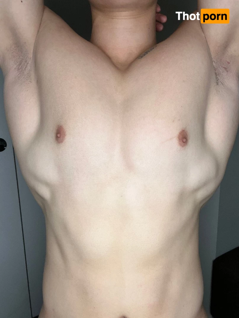 BustyBruceLee 3632059