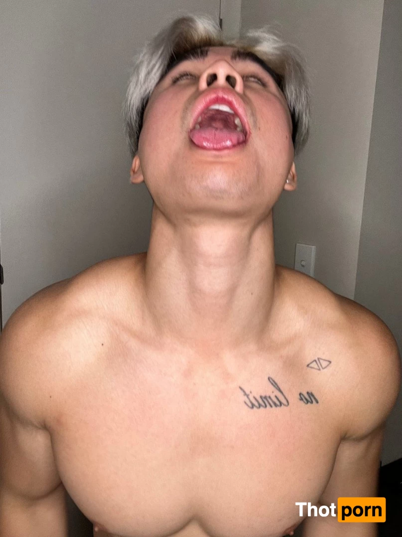 BustyBruceLee 3632258