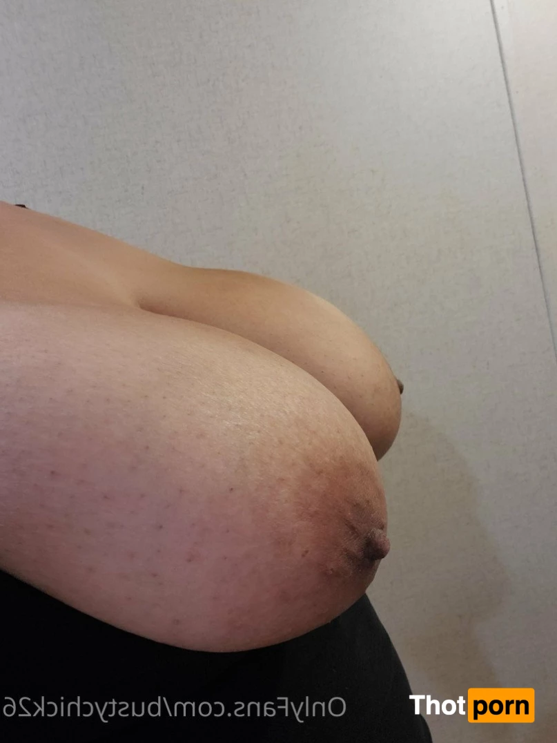 Bustychick26 3623990