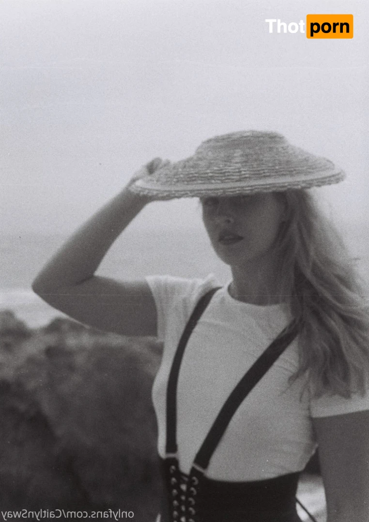 PAWG 🍑 Caitlyn Sway FREE! 15241665