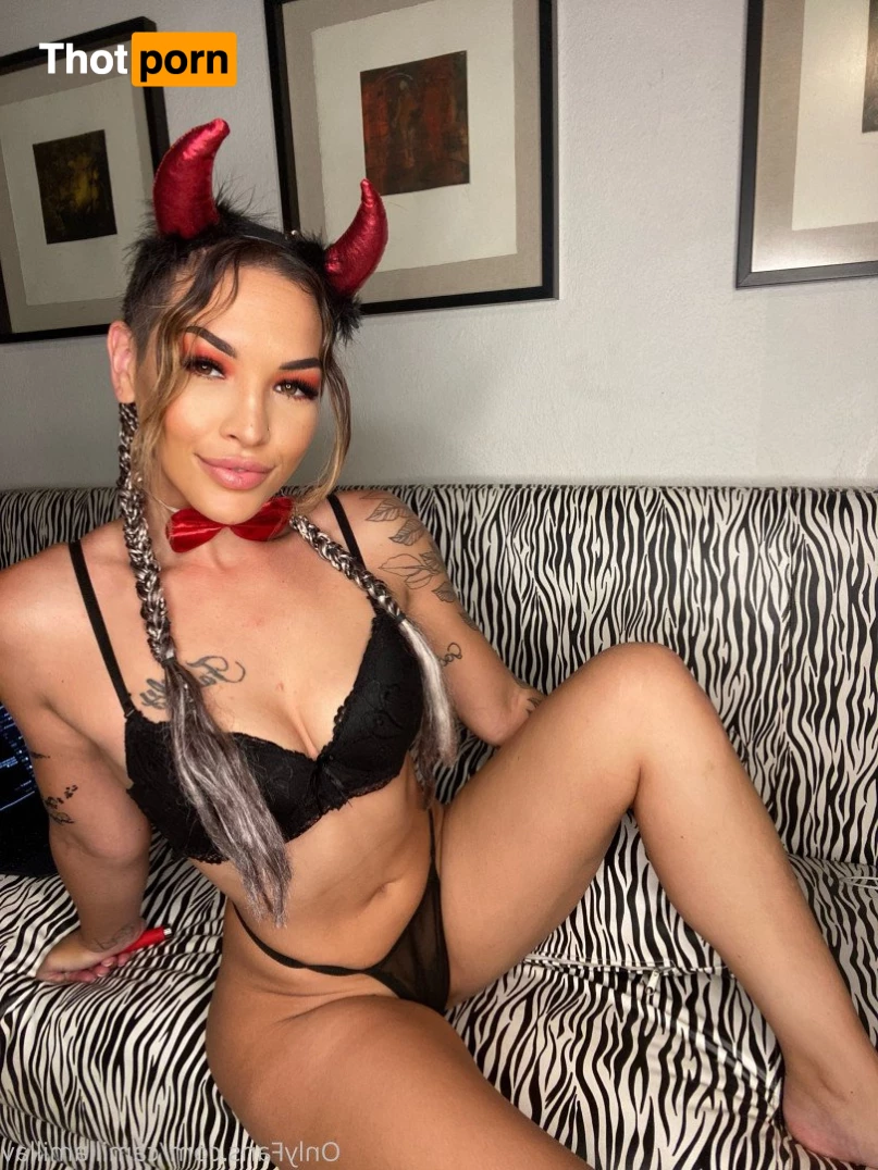 𝙁𝙞𝙡𝙞𝙥𝙞𝙣𝙖 𝙄𝙣 𝙂𝙧𝙖𝙙 𝙎𝙘𝙝𝙤𝙤𝙡! 3467792