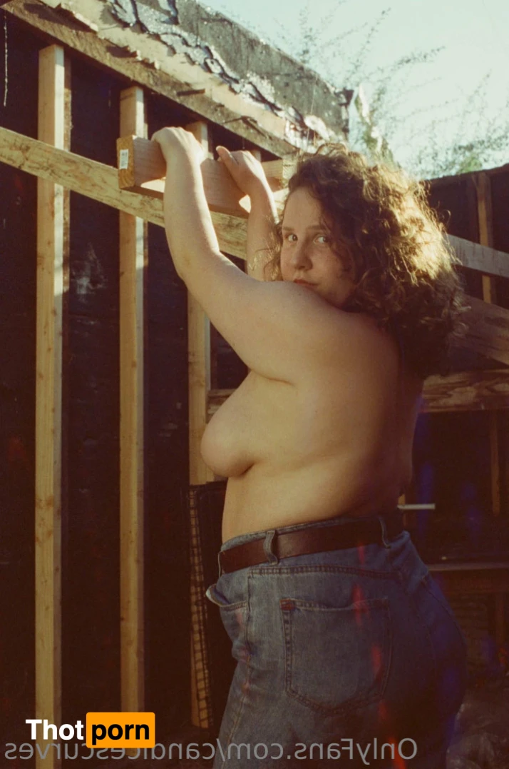 CandicesCurves 11194424