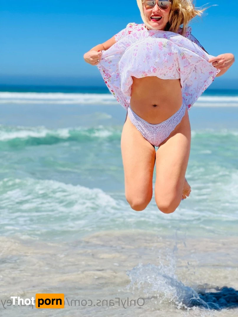 Candy Purley 3591864