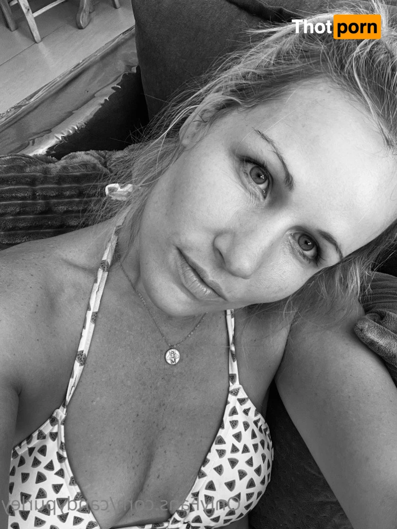 Candy Purley 3593338