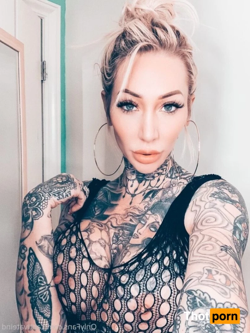 Captivate Models 4553159