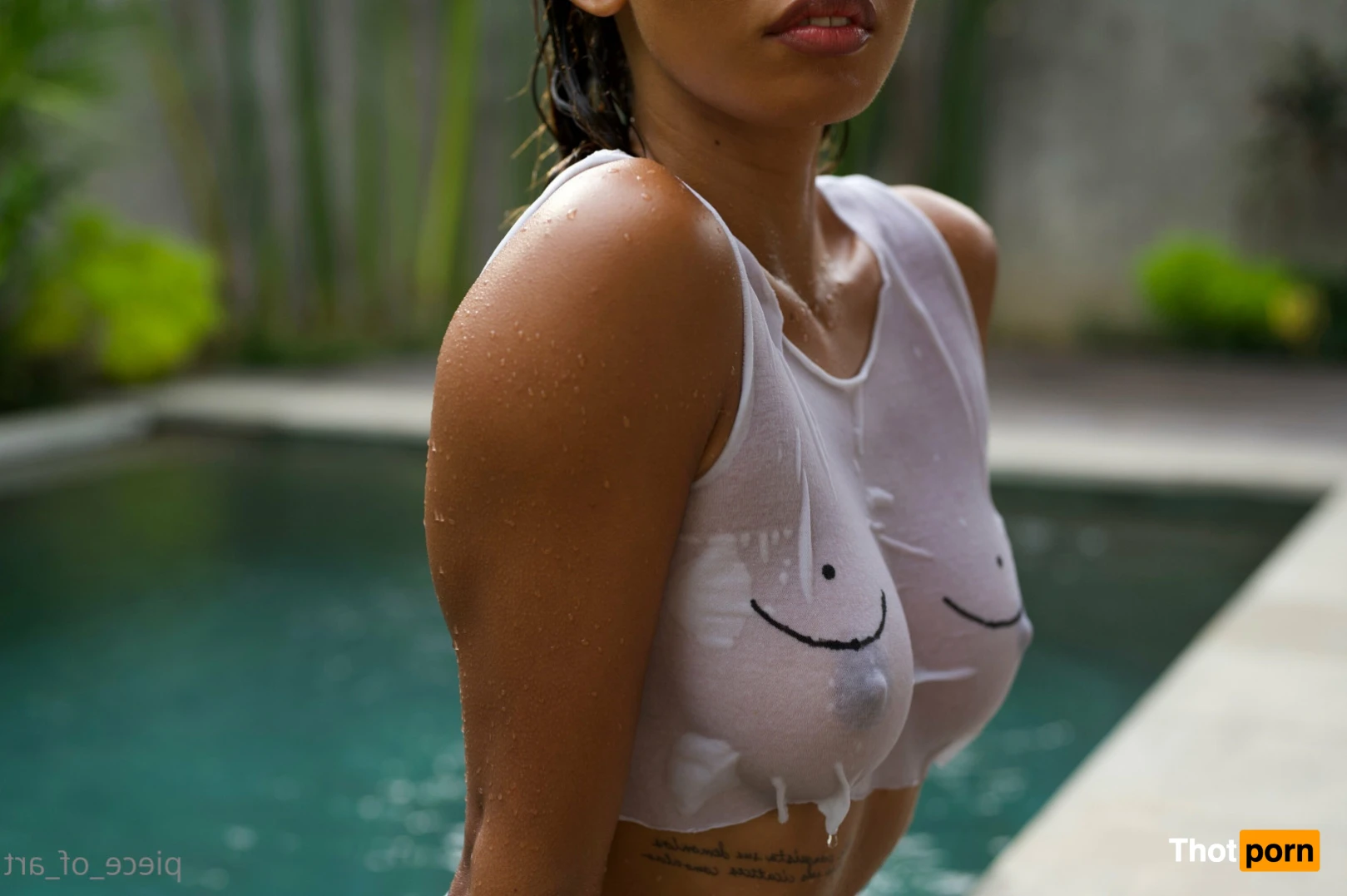 Join me in my “Red Room”😈 15126601