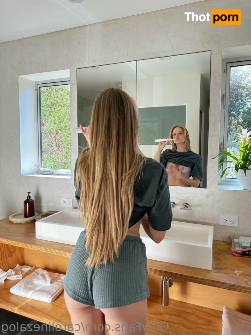 😇 Caroline Zalog 😇 14999029