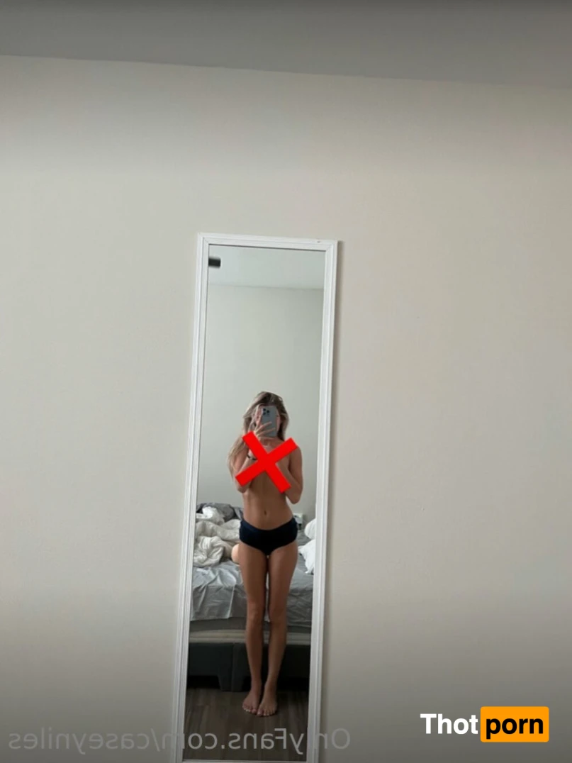 Casey Niles 14998422