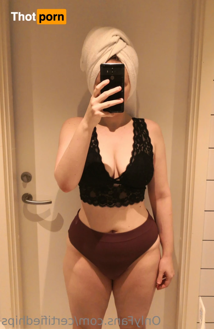 KissMyHips (FREE) 14947918