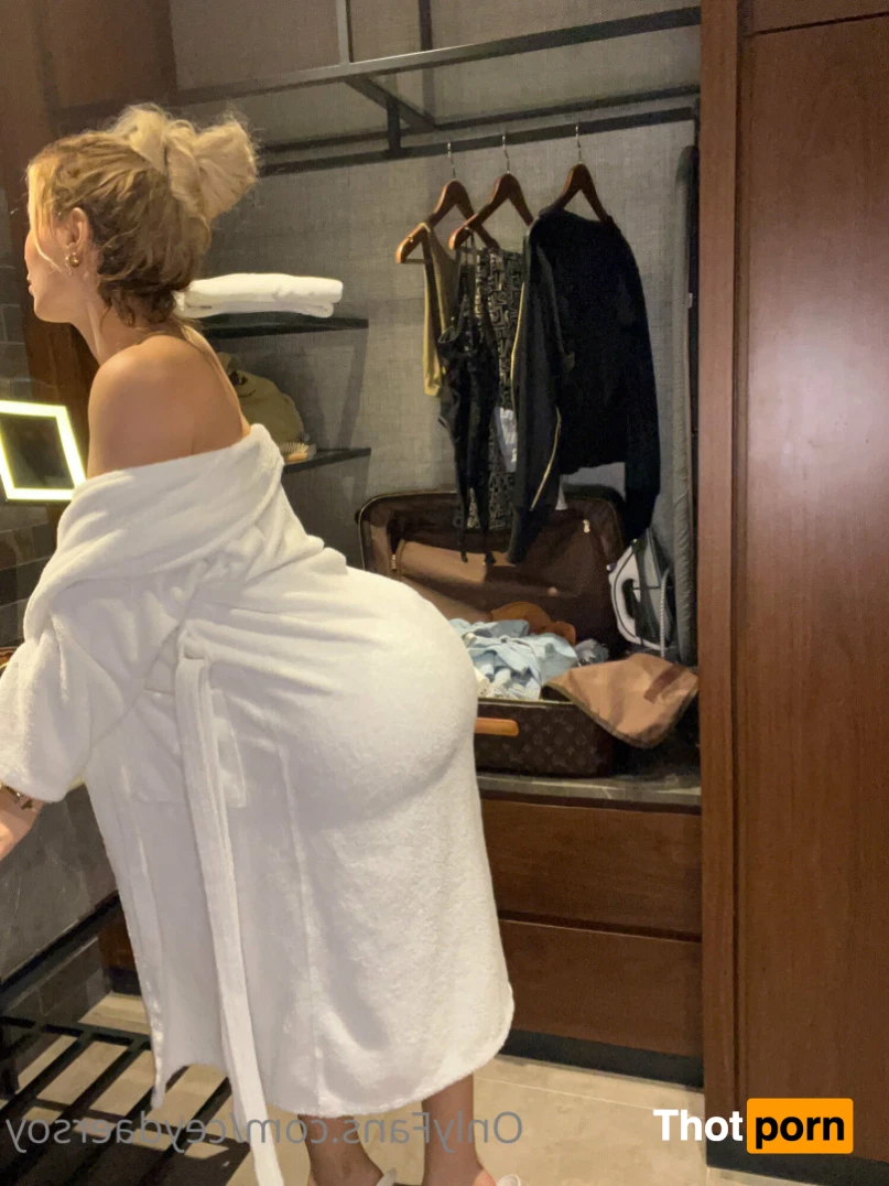 Ceyda Ersoy🍒 14946681