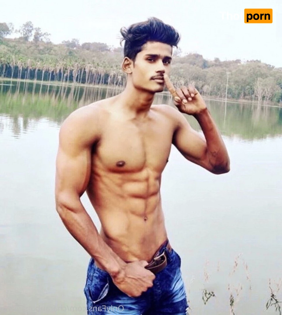 Charan Bangaram 3313543