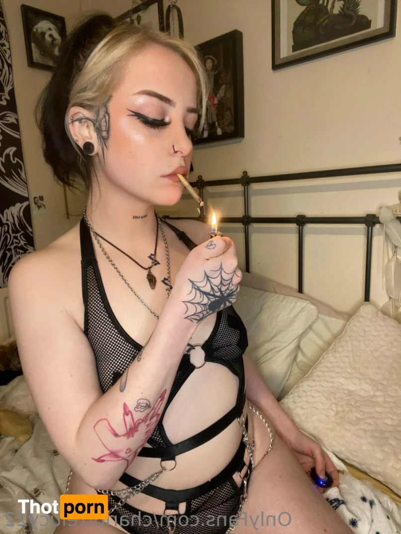 charlottelucy22 14945220