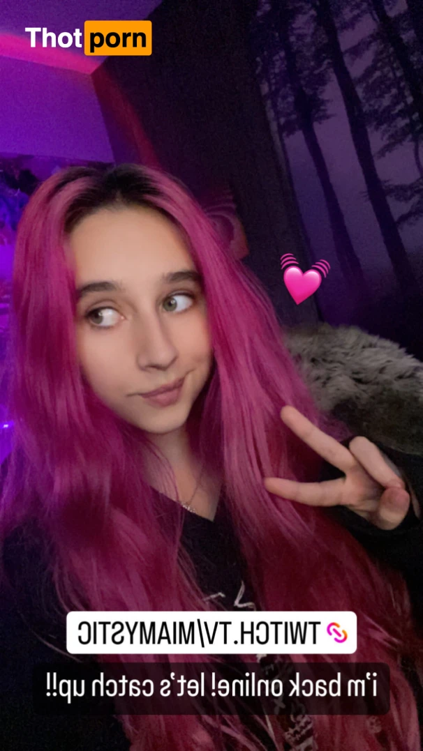 Mia🍒🌸✨ 14923956