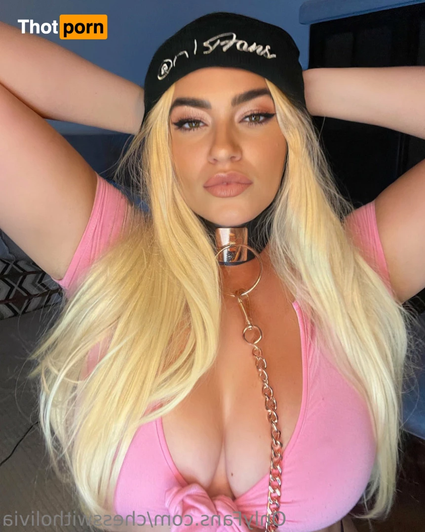 Olivia Knight 7682413