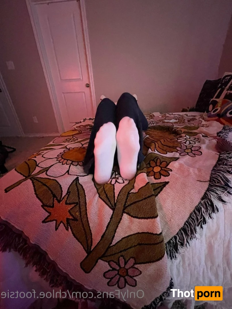 Kayla's Toes 3443542