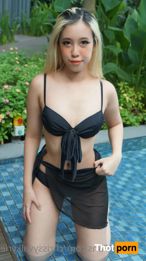 Chrissy 🎂 3rd July!! 6348106