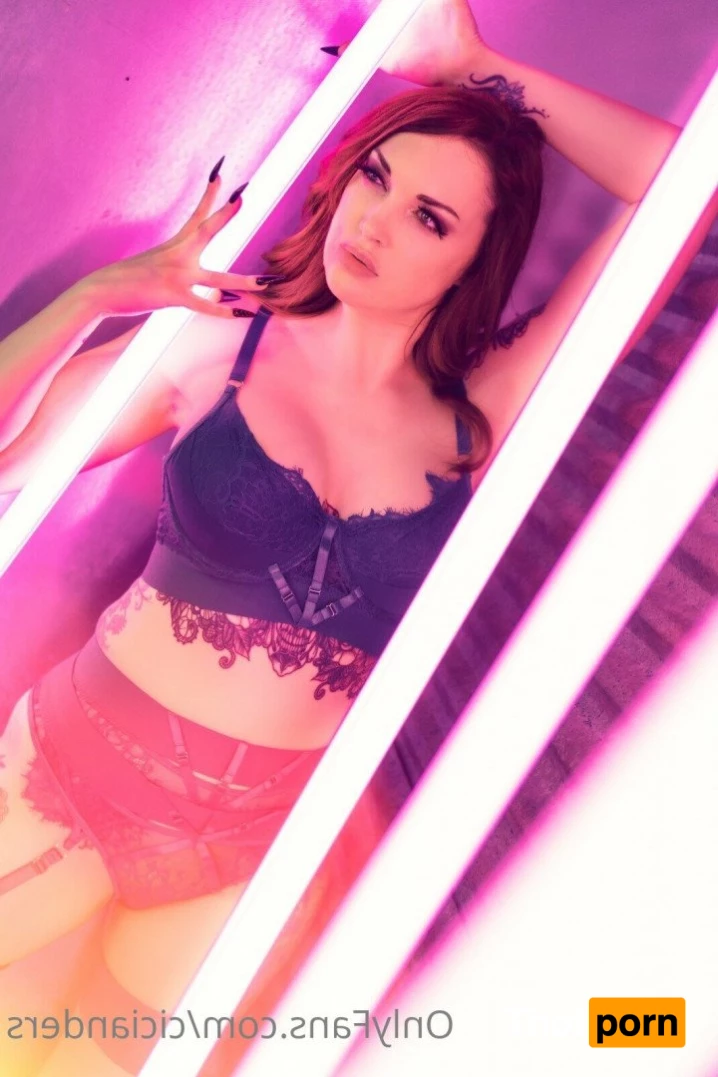 Cici 🖤💦 3309163