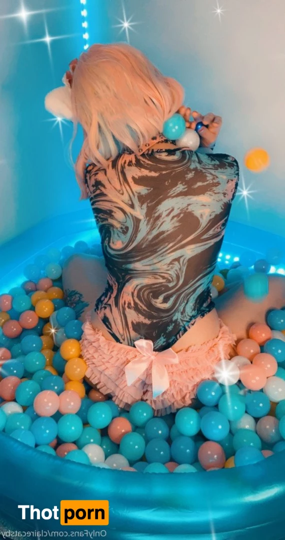 ✨Claire Catsby✨ 3909441